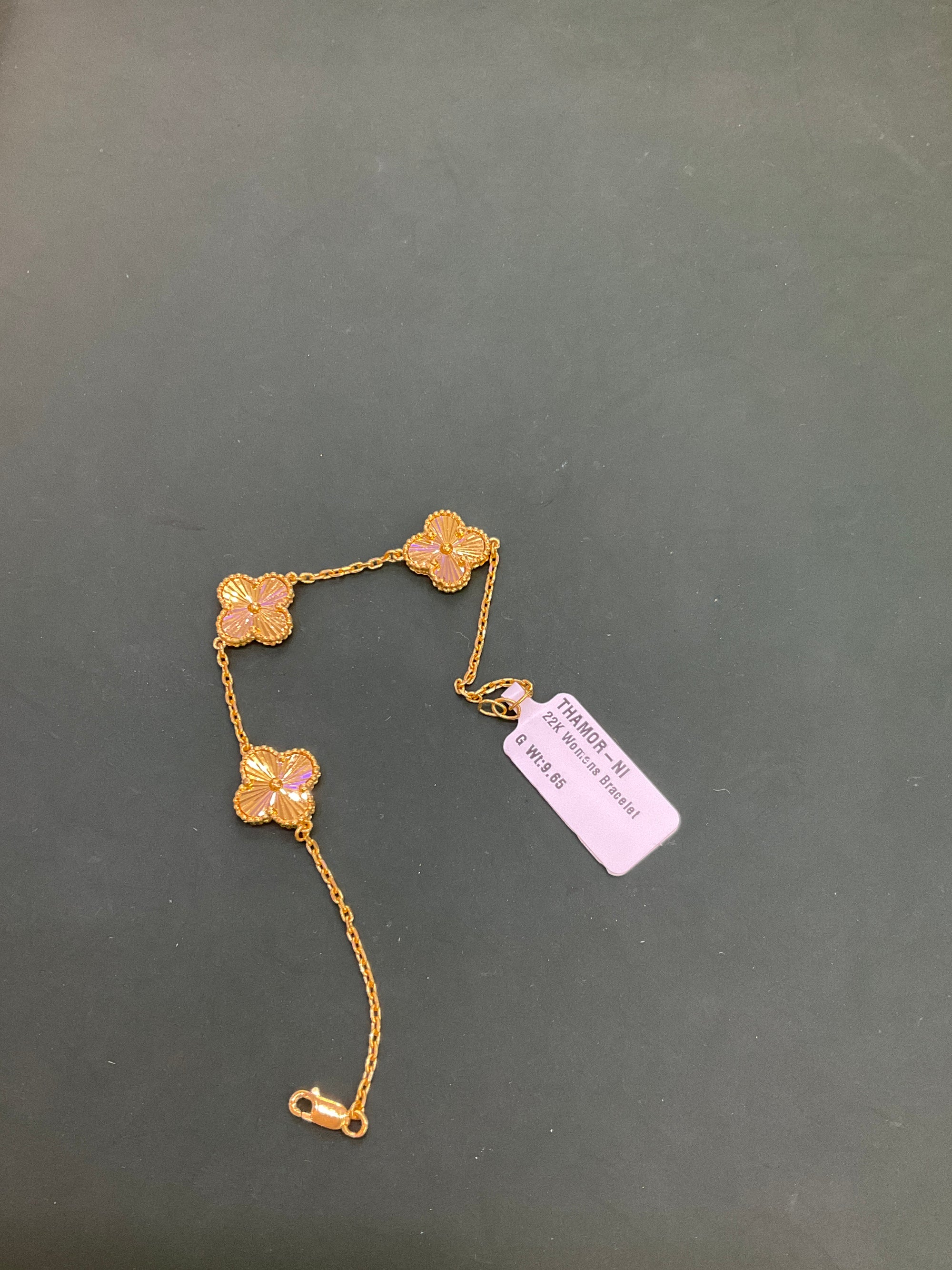 22K Bracelet 1802862