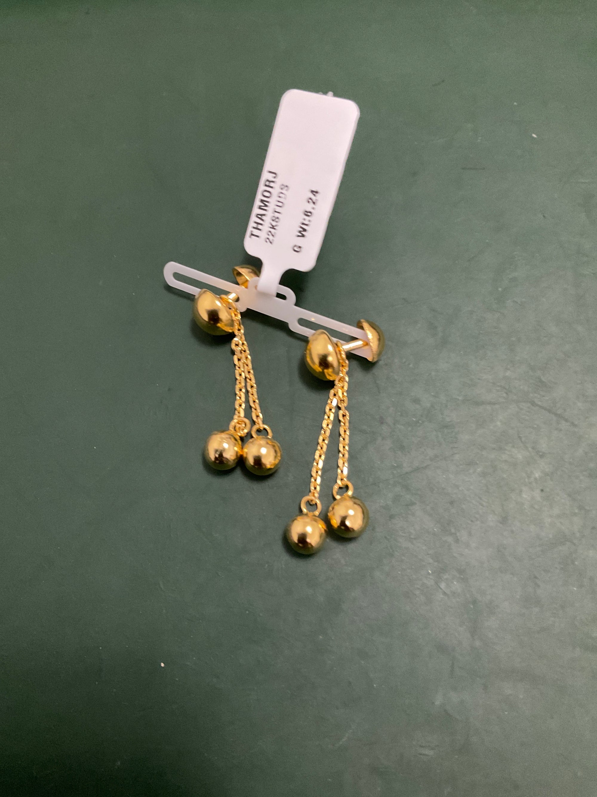 22K Earring 1407124