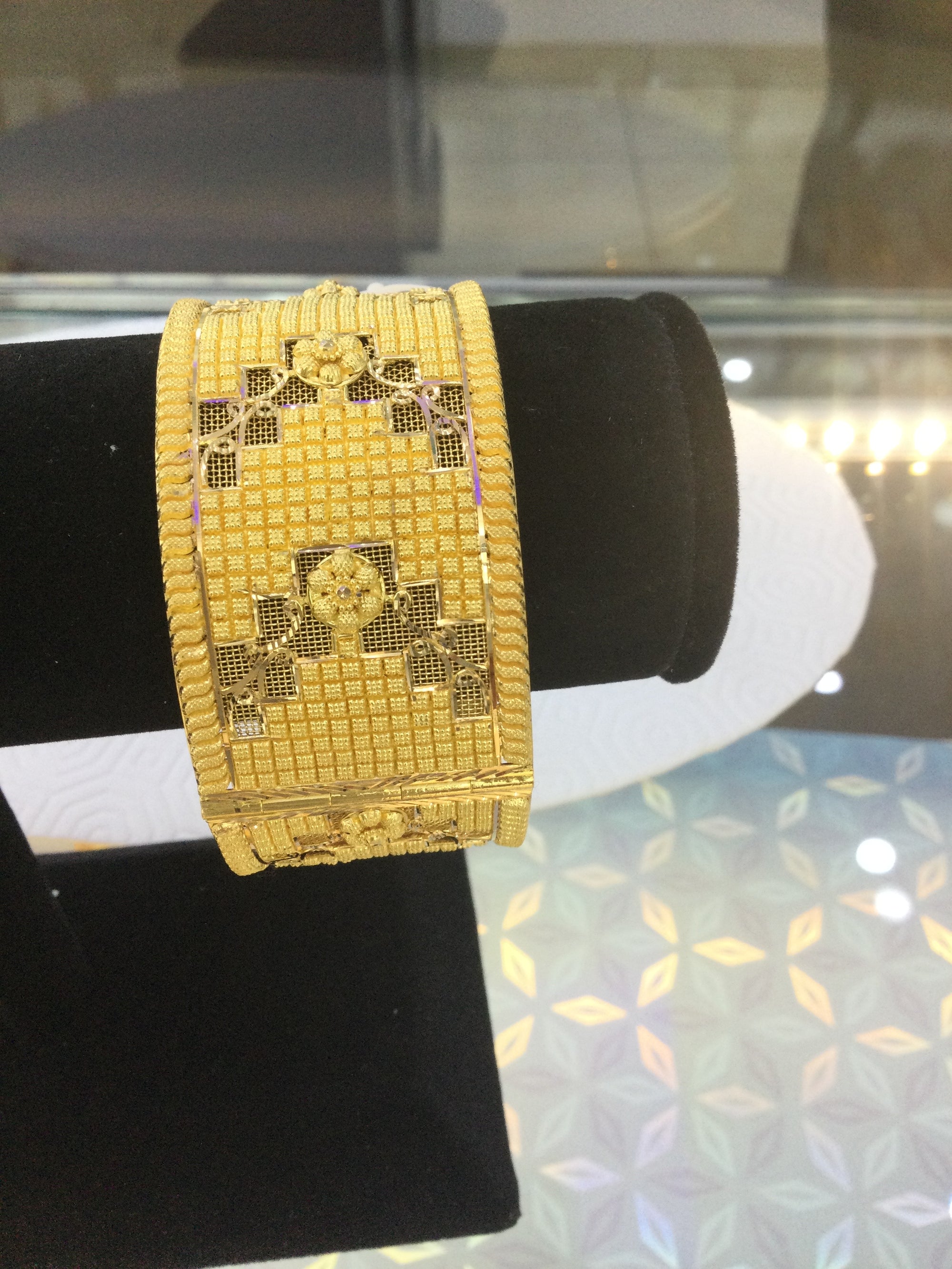 22K Womens Bangles 2201229