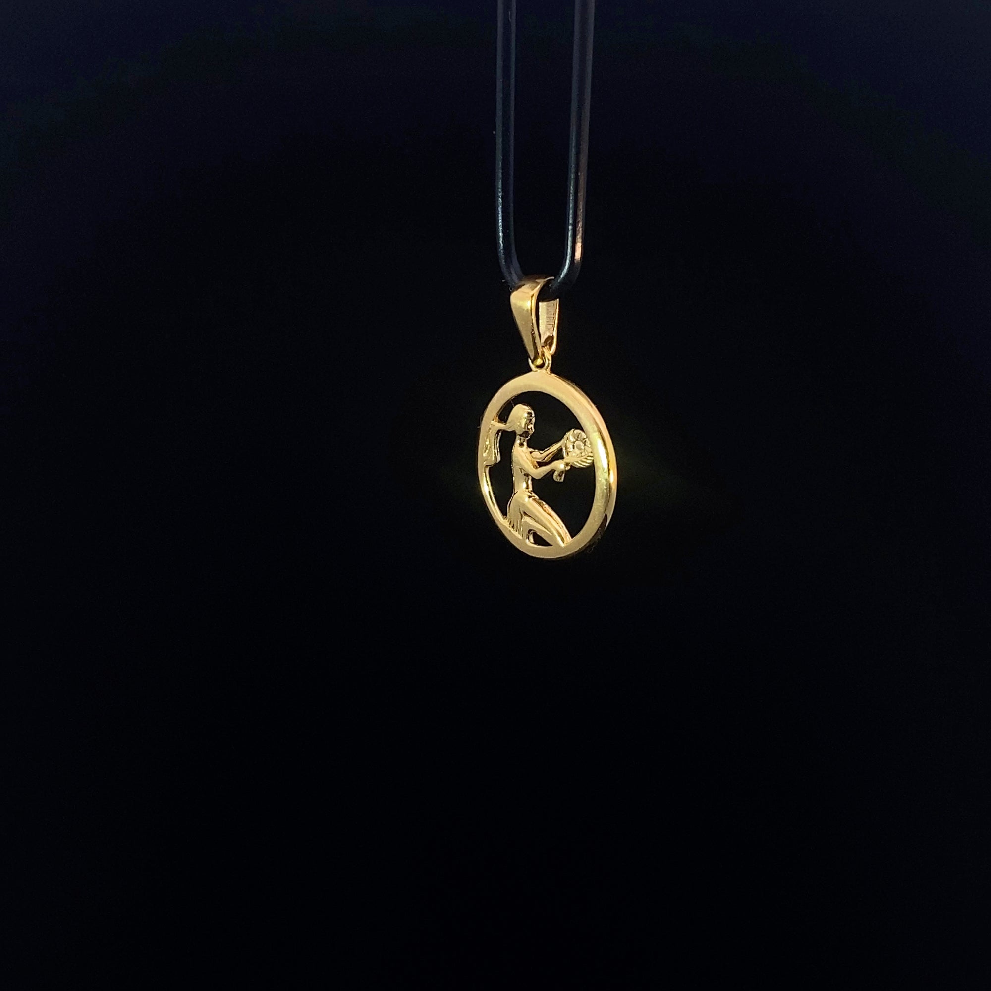 22K Pendant 0801158