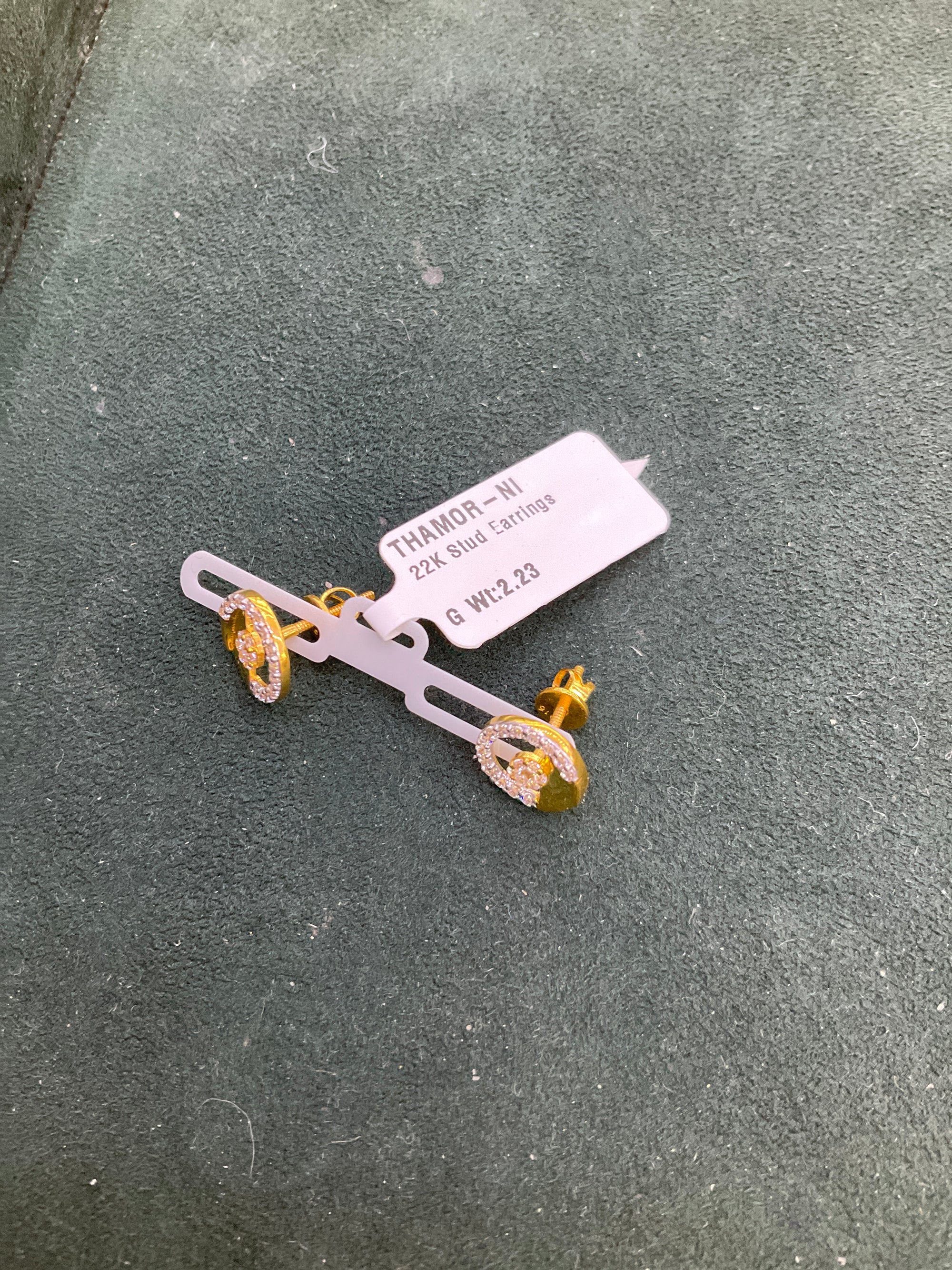 22K Earring 1802712