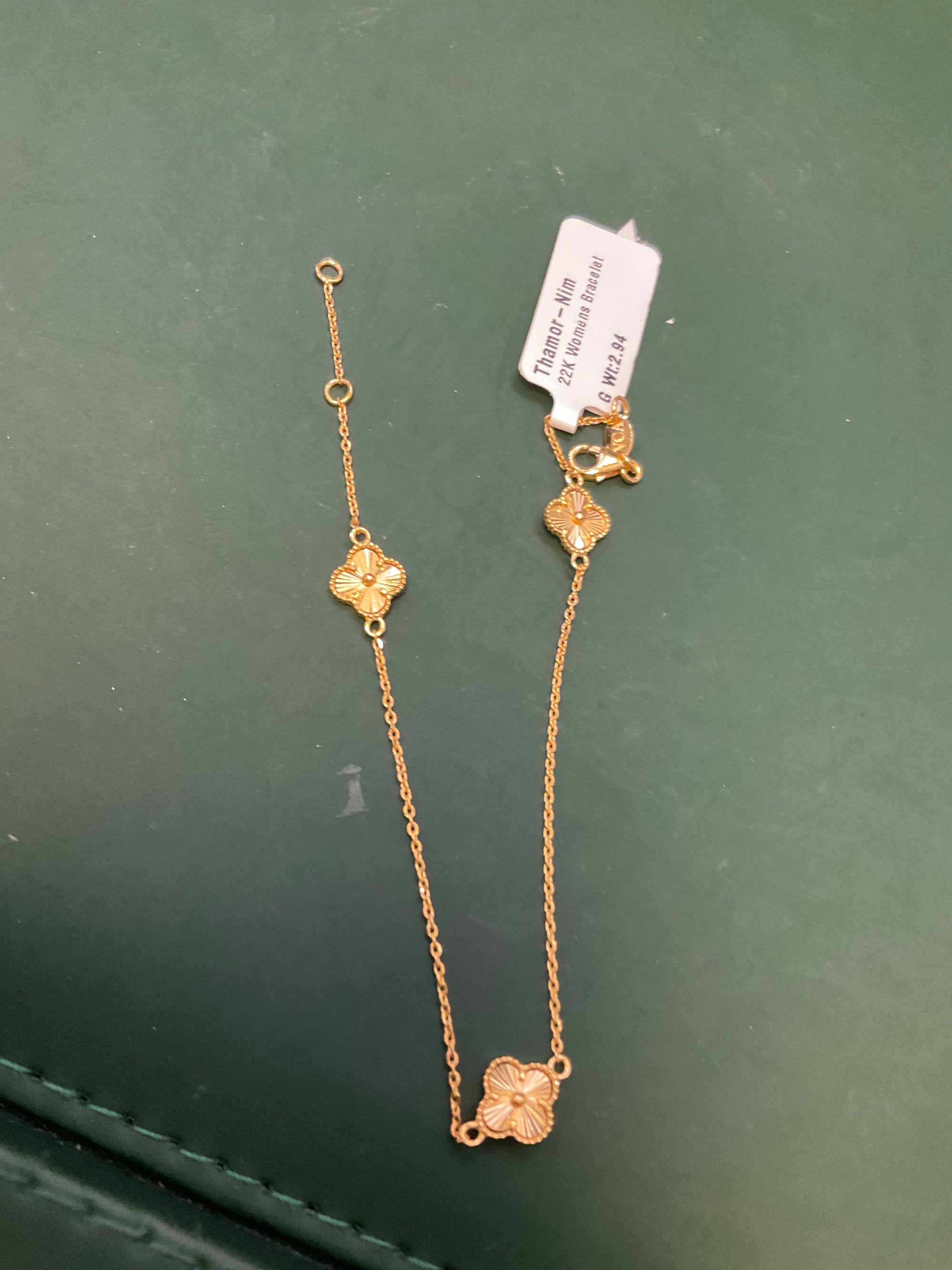 22K Bracelet 1911532