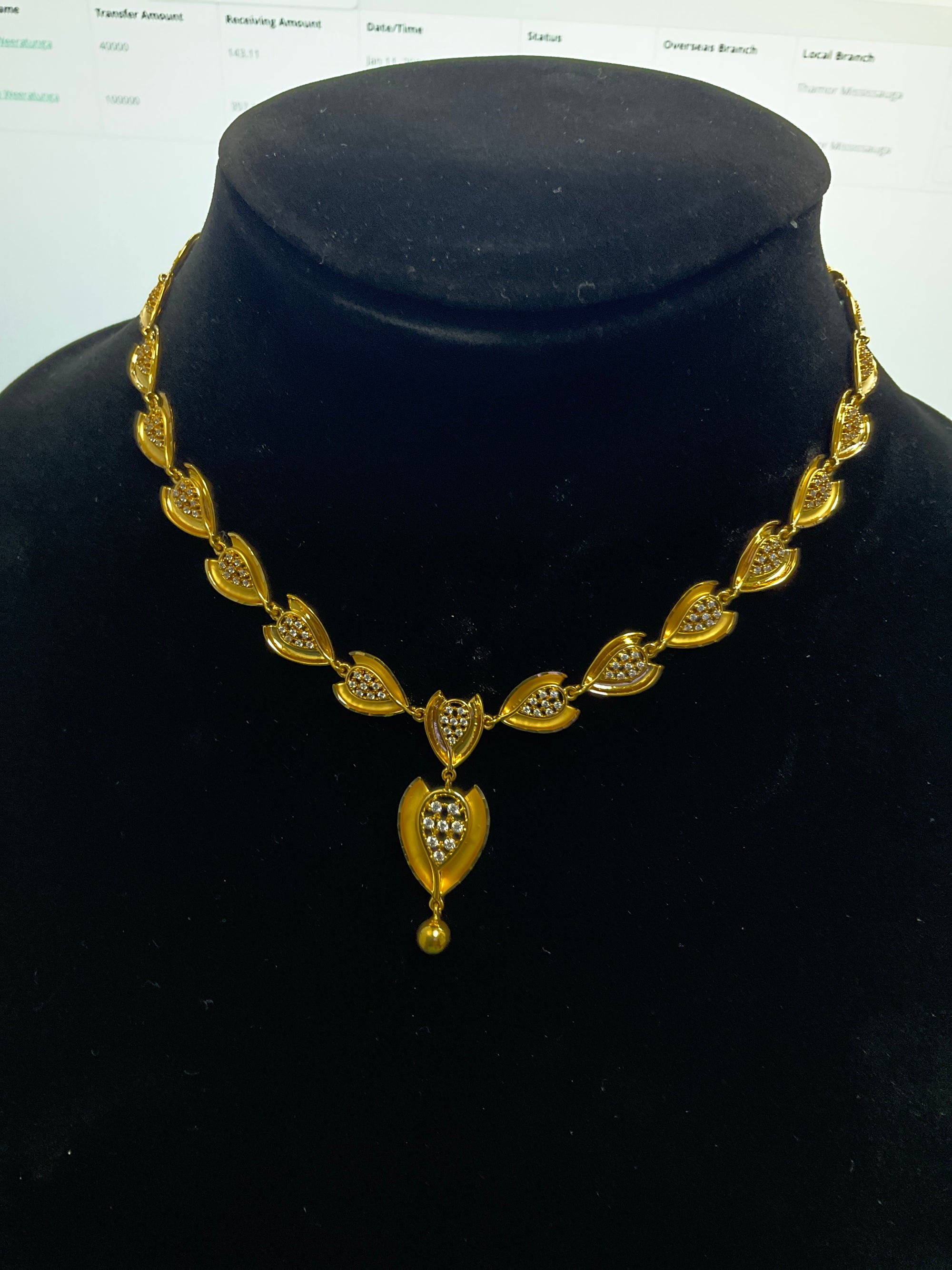22K Necklace 2605792