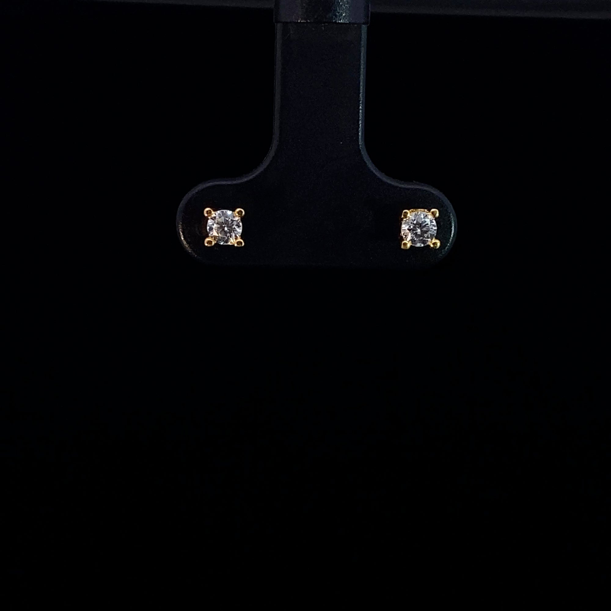 22K Earring 2312162