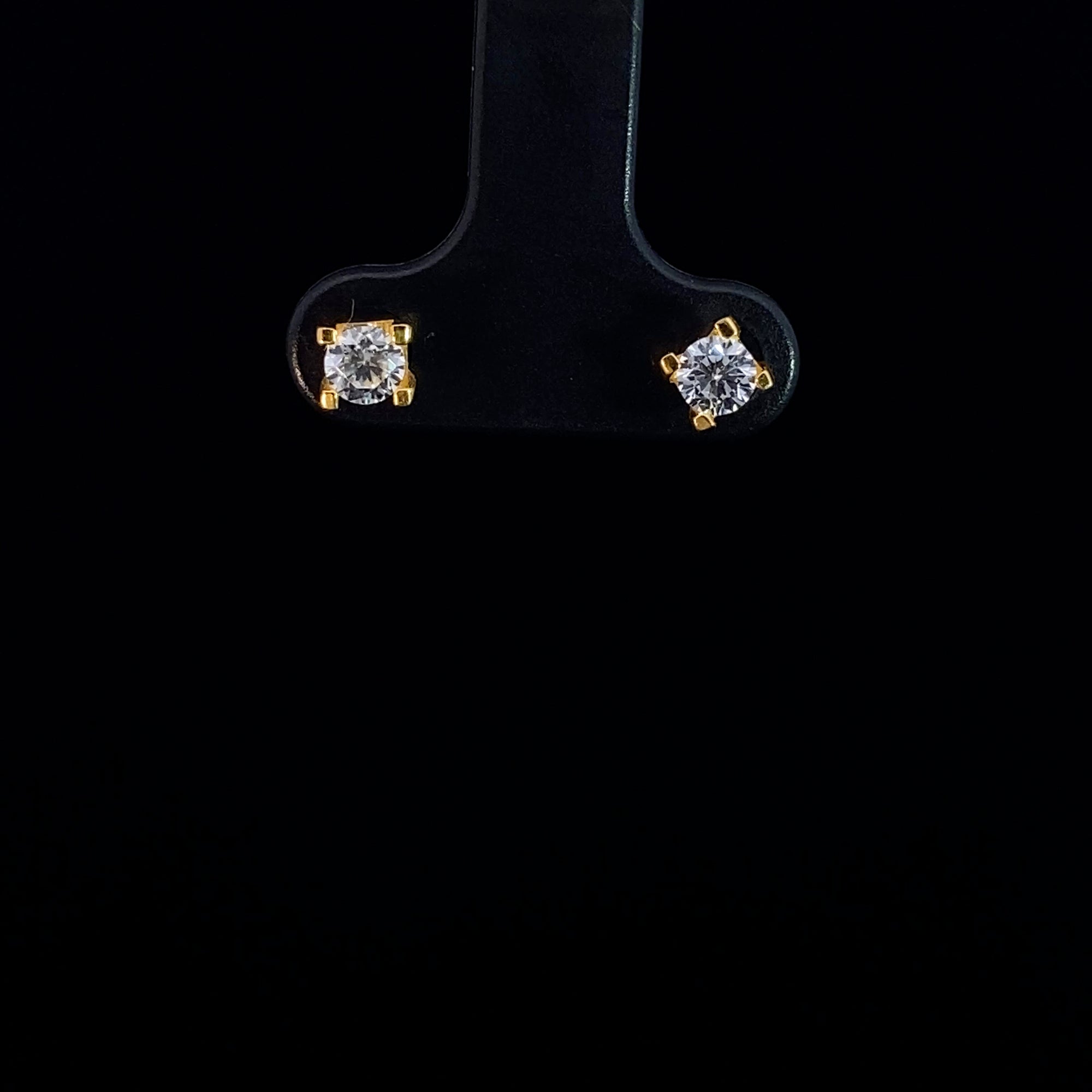 22K Earring 2312170