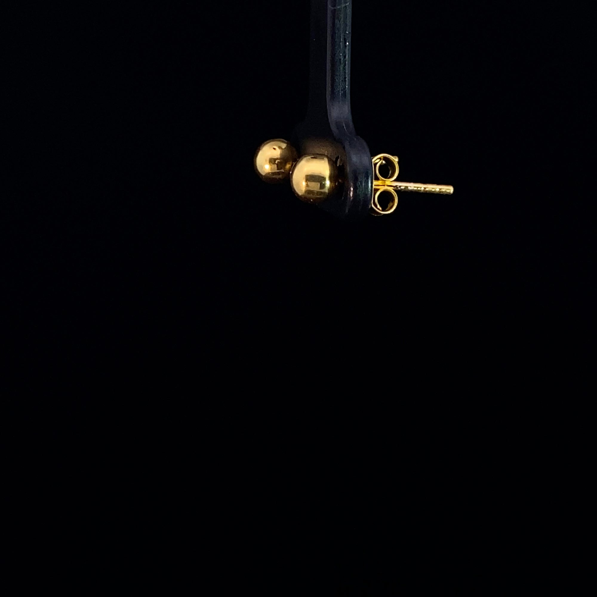 22K Earring 2312182