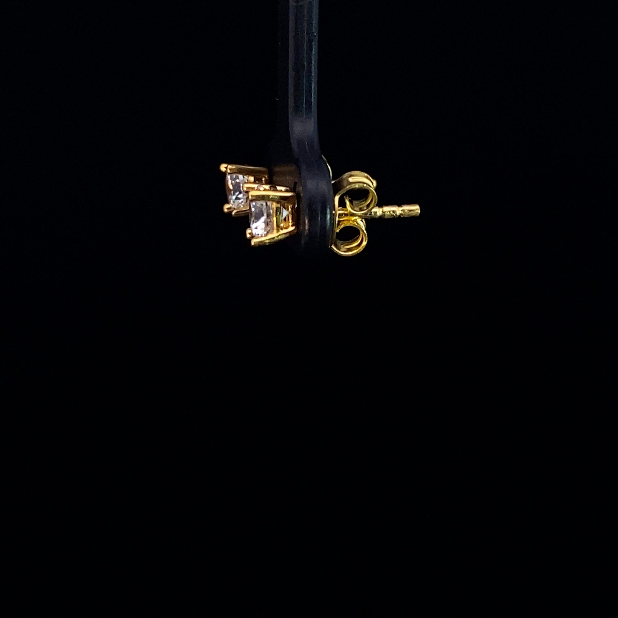 22K Earring 2312170