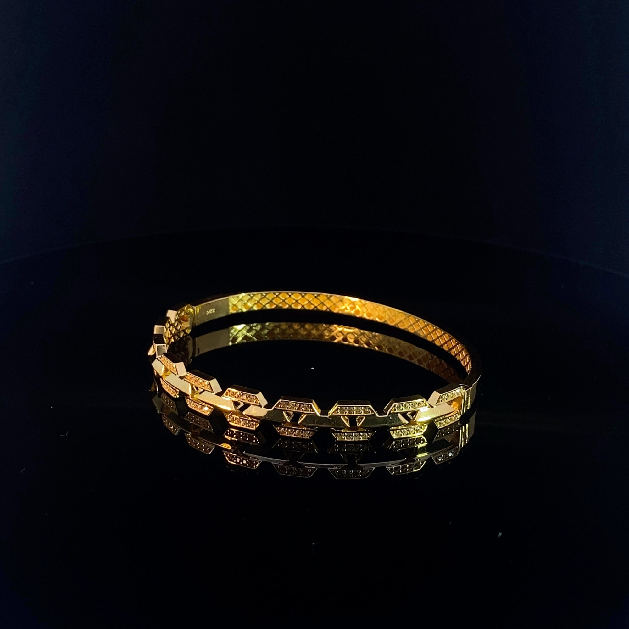Duplicate UPC: 22K Bangle 1228109 | 2751.45 | 109