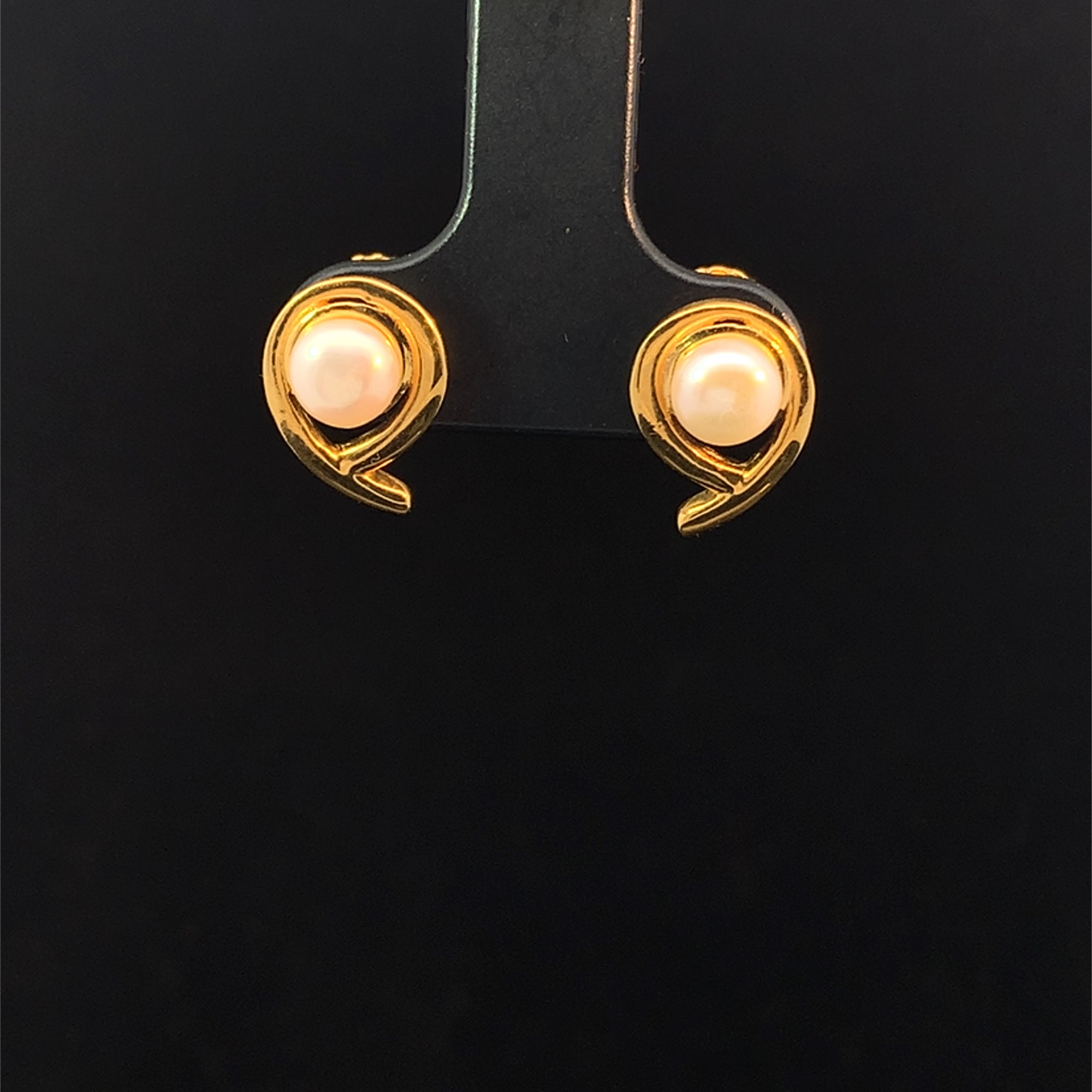 22K Earring 2605927