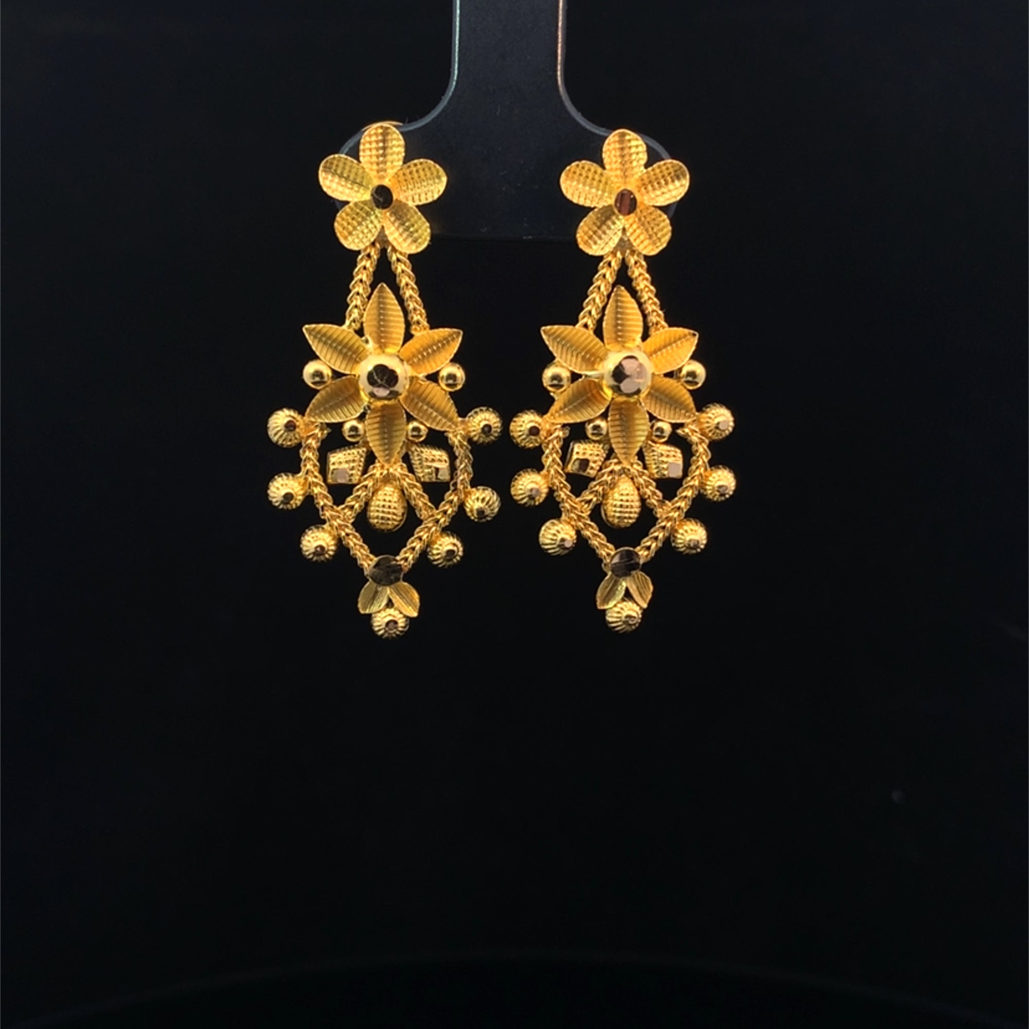 22K Earring 2605682