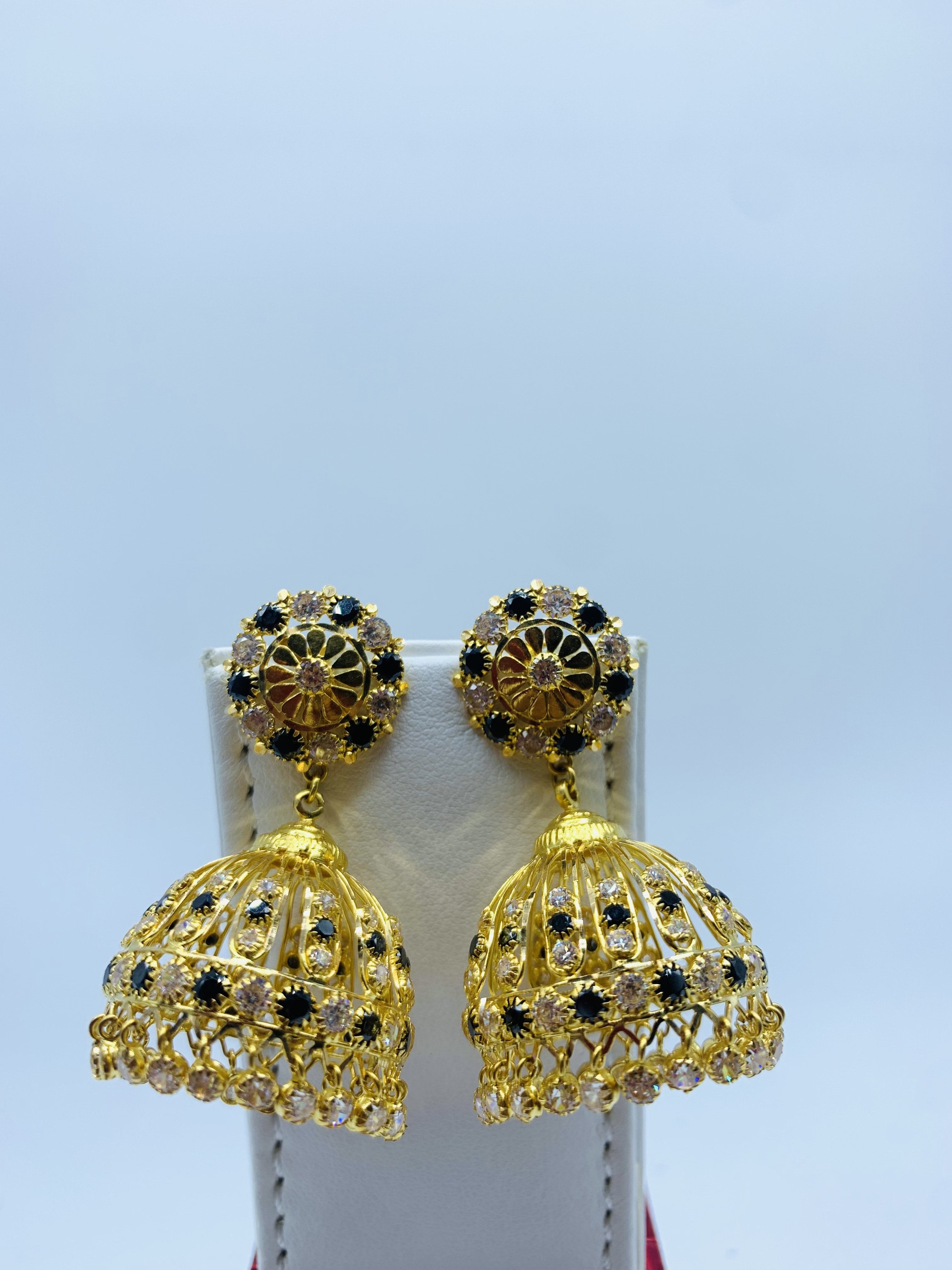 Jhumka earrings hot sale gold images