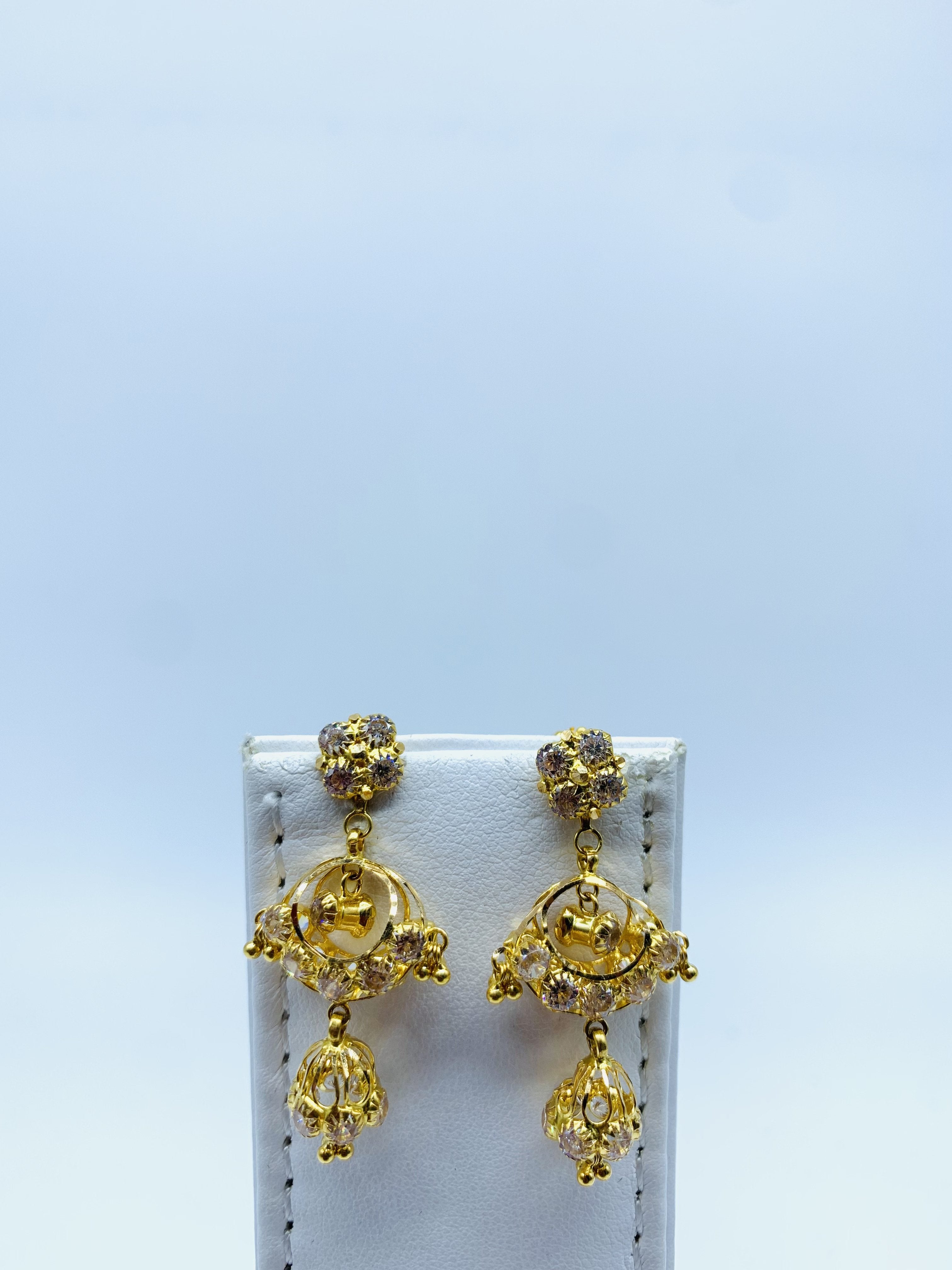 Jhumka hot sale set gold