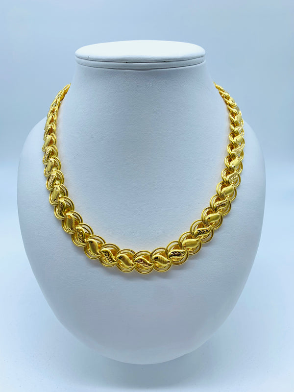 Designer long chain style gold necklace in Canada.