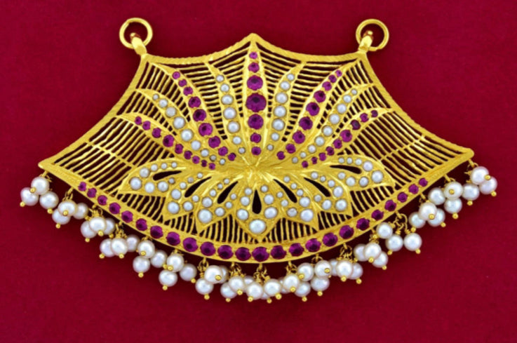 Pathakam necklace on sale